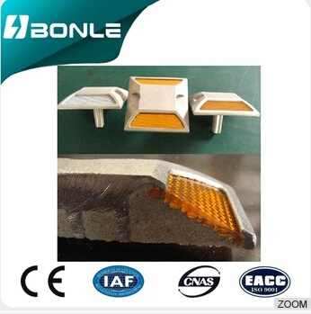 Quality Guaranteed Factory Price Oem Production Reflector Road Stud BONLE